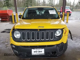 2017 Jeep Renegade Sport with VIN ZACCJBAB2HPF30093, listed as a IAAI auction lot 41974001 with 116,855 mi miles and . Bid and sale history available at carsss.com. Image 12.