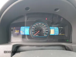 2010 Ford Fusion Hybrid z VIN 3FADP0L32AR211419, wystawiony jako Copart lot #50316755 z przebiegiem 72 651 mil mil oraz Szkoda całkowita • Salvage title. Historia ofert i sprzedaży dostępna na DreamBid. Obrazek 9.