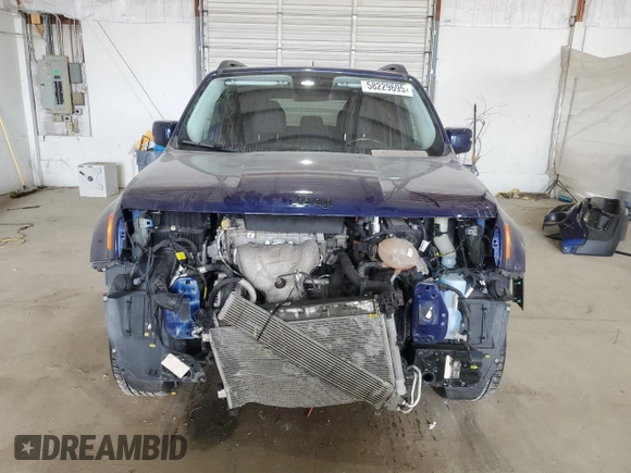 2017 Jeep Renegade Altitude with VIN ZACCJBBBXHPG41828, listed as a Copart auction lot 58229695 with 67,776 mi miles and Salvage title. Bid and sale history available at DreamBid. Image 5.