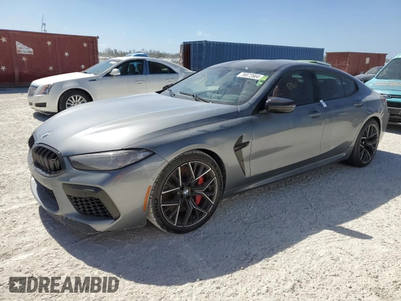 2024 BMW M8 Competition z VIN WBSGV0C02RCN81436, wystawiony jako Copart lot #76872664 z przebiegiem Nie podano mil oraz Nie do naprawy • Non repairable. Historia ofert i sprzedaży dostępna na DreamBid. Obrazek 1.