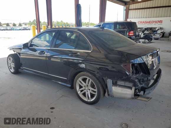 2013 Mercedes-Benz C 250 Sport с VIN WDDGF4HBXDR264988, выставлен на аукционе Copart как лот 65586095 с пробегом 95 168 миль миль и Чистый • Clean title. История ставок и продаж доступна на DreamBid. Изображение 2.