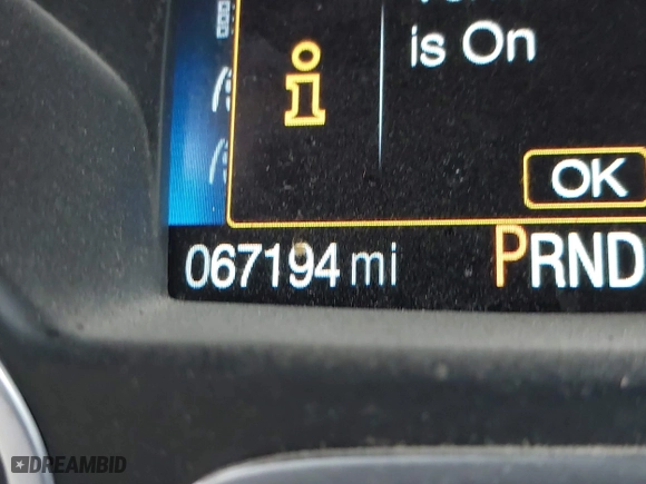 2018 Ford Escape SE with VIN 1FMCU0GD7JUB75362, listed as a IAAI auction lot 41320189 with 67,194 mi miles. Bid and sale history available at carsss.com. Image 16.