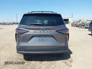 2024 Toyota Sienna LE with VIN 5TDKRKEC2RS215953, listed as a IAAI auction lot 41889509 with 6,375 mi miles. Bid and sale history available at carsss.com. Image 17.