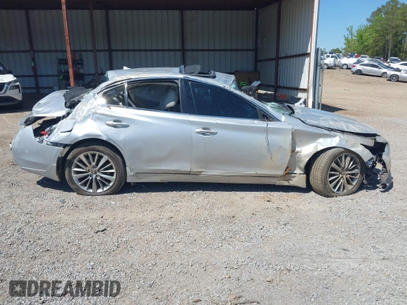 2018 Infiniti Q50 Luxe with VIN JN1EV7AR7JM438928, listed as a IAAI auction lot 42036766 with 125,149 mi miles and . Bid and sale history available at carsss.com. Image 14.
