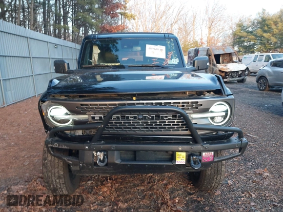 2022 Ford Bronco with VIN 1FMEE5DP0NLA87721, listed as a IAAI auction lot 40968618 with 45,693 mi miles. Bid and sale history available at carsss.com. Image 12.
