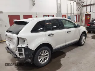2013 Ford Edge SE z VIN 2FMDK3GC2DBC66486, wystawiony jako IAAI lot #42630850 z przebiegiem 133 750 mil mil oraz . Historia ofert i sprzedaży dostępna na DreamBid. Obrazek 4.