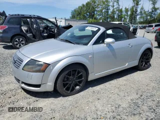 2001 Audi TT z VIN TRUTC28N011007130, wystawiony jako Copart lot #58706525 z przebiegiem 150 959 mil mil oraz Tytuł czysty. Historia ofert i sprzedaży dostępna na DreamBid. Obrazek 1.