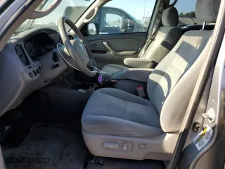 2005 Toyota Sequoia SR5 with VIN 5TDZT34A45S245858, listed as a Copart auction lot 88091425 with 204,547 mi miles and Clean Title. Bid and sale history available at carsss.com. Image 7.