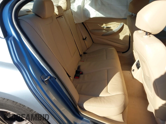 2013 BMW 3 Series 320i with VIN WBA3B1C56DK128321, listed as a IAAI auction lot 41347216 with 91,906 mi miles. Bid and sale history available at carsss.com. Image 8.