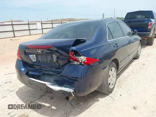 2007 Honda Accord LX с VIN 1HGCM56477A007641, выставлен на аукционе IAAI как лот 42391611 с пробегом 191 325 миль миль и . История ставок и продаж доступна на DreamBid. Изображение 6.
