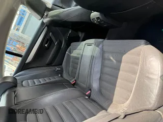 2010 Volkswagen CC Luxury z VIN WVWHP7AN4AE536293, wystawiony jako Copart lot #56589795 z przebiegiem 127 169 mil mil oraz Tytuł czysty. Historia ofert i sprzedaży dostępna na DreamBid. Obrazek 6.