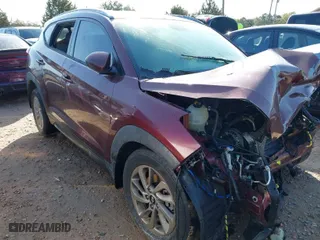 2016 Hyundai Tucson SE with VIN KM8J3CA44GU036318, listed as a IAAI auction lot 41920096 with 189,100 mi miles. Bid and sale history available at carsss.com. Image 1.