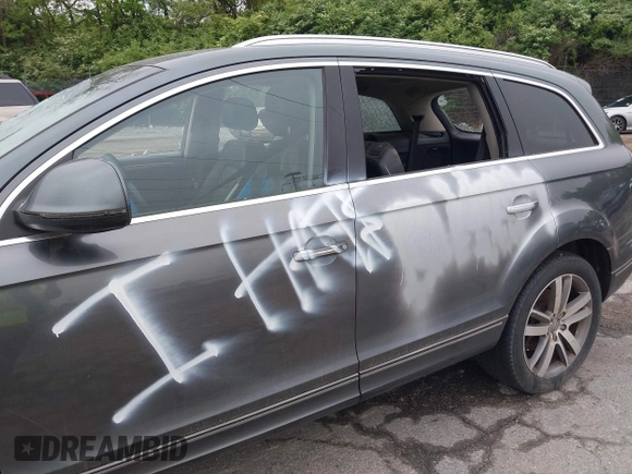 2014 Audi Q7 Premium Plus with VIN WA1LGAFE8ED014210, listed as a IAAI auction lot 42176663 with 101,557 mi miles and . Bid and sale history available at DreamBid. Image 18.