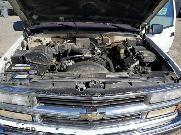 1998 Chevrolet Tahoe with VIN 1GNEK13R6WJ300586, listed as a Copart auction lot 71018274 with 177,722 mi miles and Clean Title. Bid and sale history available at carsss.com. Image 12.