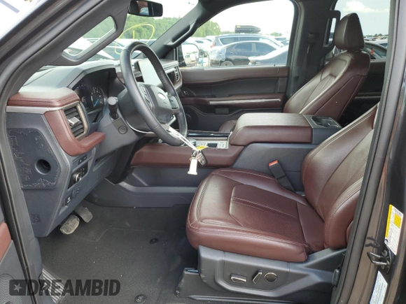 2024 Ford Expedition Limited с VIN 1FMJU1K81REA45719, выставлен на аукционе Copart как лот 59582435 с пробегом 24 540 миль миль и Чистый • Clean title. История ставок и продаж доступна на DreamBid. Изображение 7.
