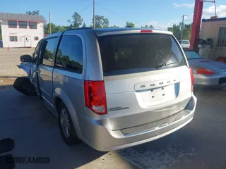 2011 Dodge Grand Caravan Mainstreet with VIN 2D4RN3DG1BR774285, listed as a IAAI auction lot 41668048 with 157,662 mi miles. Bid and sale history available at carsss.com. Image 3.