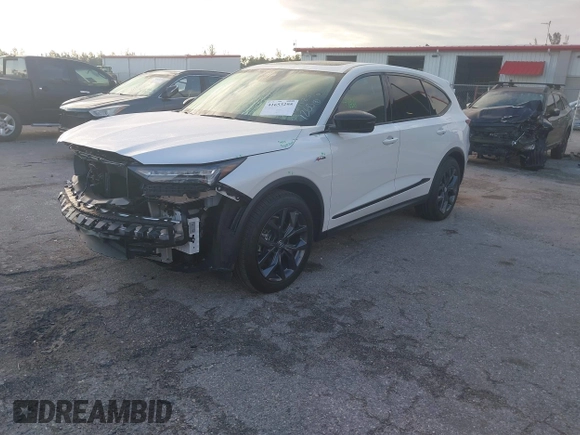 2024 Acura MDX w/A-Spec Package with VIN 5J8YE1H05RL017260, listed as a IAAI auction lot 41653295 with 11,332 mi miles. Bid and sale history available at carsss.com. Image 17.