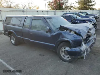 2000 GMC Sonoma SLS w/1SF Pkg with VIN 1GTCS1953Y8236943, listed as a Copart auction lot 77402934 with 40,960 mi miles and Salvage Title. Bid and sale history available at carsss.com. Image 4.