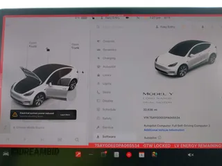 2023 Tesla Model Y Long Range z VIN 7SAYGDEE0PA065534, wystawiony jako IAAI lot #42445868 z przebiegiem 22 638 mil mil oraz . Historia ofert i sprzedaży dostępna na DreamBid. Obrazek 7.