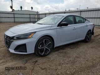 2024 Nissan Altima SR z VIN 1N4BL4CV2RN313538, wystawiony jako Copart lot #70065014 z przebiegiem 10 886 mil mil oraz Czysty tytuł • Clean title. Historia ofert i sprzedaży dostępna na DreamBid. Obrazek 1.