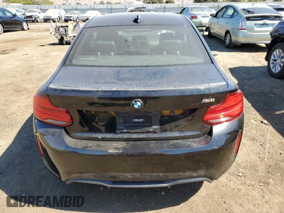 2018 BMW M2 z VIN WBS1J5C54JVD35851, wystawiony jako Copart lot #72814664 z przebiegiem 37 816 mil mil oraz Szkoda całkowita • Salvage title. Historia ofert i sprzedaży dostępna na DreamBid. Obrazek 6.