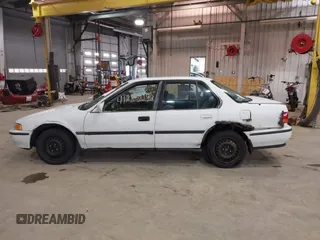 1993 Honda Accord z VIN 1HGCB7651PA022436, wystawiony jako IAAI lot #41785092 z przebiegiem Nie podano mil oraz . Historia ofert i sprzedaży dostępna na DreamBid. Obrazek 14.