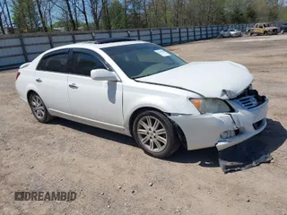 2008 Toyota Avalon XL with VIN 4T1BK36B78U288421, listed as a IAAI auction lot 42000908 with 173,761 mi miles. Bid and sale history available at carsss.com. Image 1.