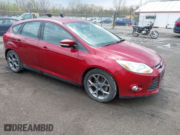 2014 Ford Focus SE with VIN 1FADP3K26EL412058, listed as a IAAI auction lot 42073435 with 119,568 mi miles. Bid and sale history available at carsss.com. Image 1.