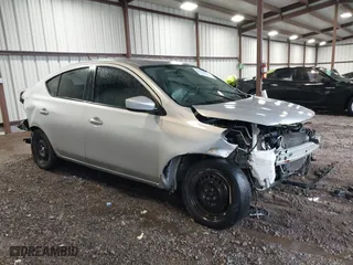 2019 Nissan Versa Sedan SV with VIN 3N1CN7AP3KL880199, listed as a IAAI auction lot 41571655 with 84,561 mi miles. Bid and sale history available at carsss.com. Image 1.