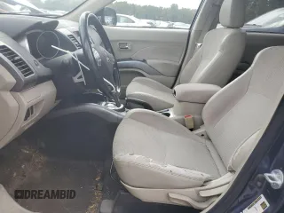 2009 Mitsubishi Outlander SE with VIN JA4MT31W89Z001770, listed as a Copart auction lot 70411544 with 161,549 mi miles and Salvage title. Bid and sale history available at DreamBid. Image 7.