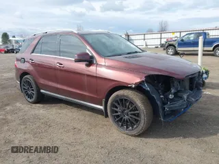 2013 Mercedes-Benz M ML 350 with VIN 4JGDA5HB5DA164292, listed as a IAAI auction lot 41903855 with 209,650 mi miles. Bid and sale history available at carsss.com. Image 1.