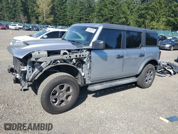 2023 Ford Bronco z VIN 1FMDE5BH9PLB49997, wystawiony jako Copart lot #53353975 z przebiegiem 17 338 mil mil oraz Szkoda całkowita • Salvage title. Historia ofert i sprzedaży dostępna na DreamBid. Obrazek 1.