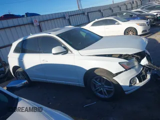 2014 Audi Q5 Premium Plus with VIN WA1LFAFP6EA016835, listed as a IAAI auction lot 41684502 with 149,000 mi miles. Bid and sale history available at carsss.com. Image 13.