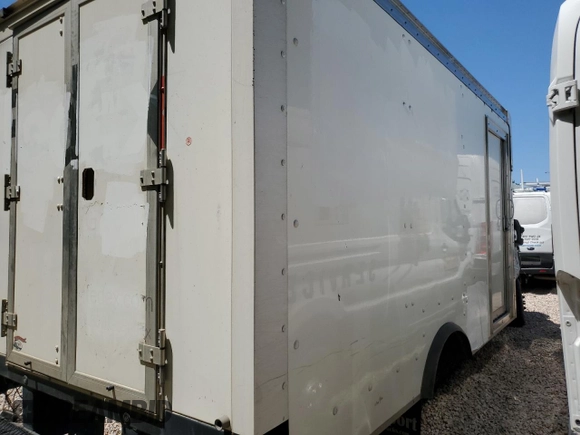 2021 Ford Transit with VIN 1FDBF8PG8MKA05168, listed as a Copart auction lot 59320854 with Not Provided miles and Salvage Title. Bid and sale history available at DreamBid. Image 3.