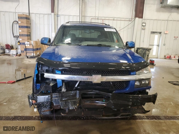 2003 Chevrolet Avalanche with VIN 3GNEK13T43G202892, listed as a Copart auction lot 47370115 with 184,065 mi miles and Non Repairable. Bid and sale history available at carsss.com. Image 5.