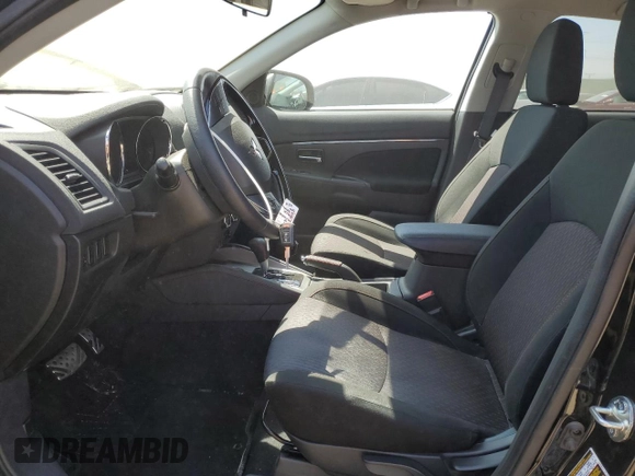 2018 Mitsubishi Outlander ES z VIN JA4AP3AU0JU009093, wystawiony jako Copart lot #55962505 z przebiegiem 10 156 mil mil oraz Szkoda całkowita • Salvage title. Historia ofert i sprzedaży dostępna na DreamBid. Obrazek 7.