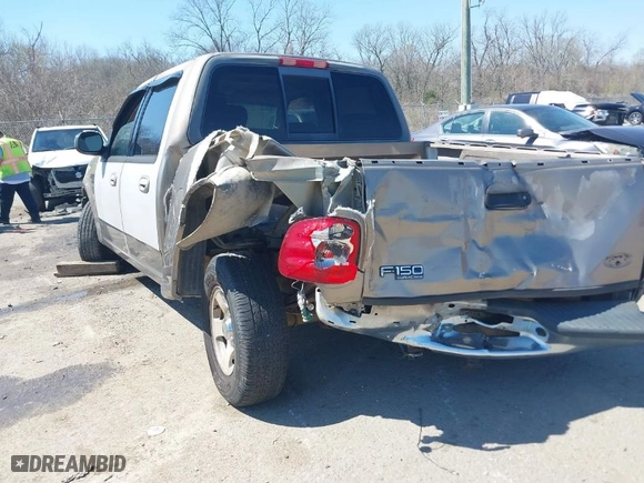 2001 Ford F-150 SuperCrew XLT with VIN 1FTRW07W31KA19132, listed as a IAAI auction lot 41761618 with NaN miles. Bid and sale history available at carsss.com. Image 6.