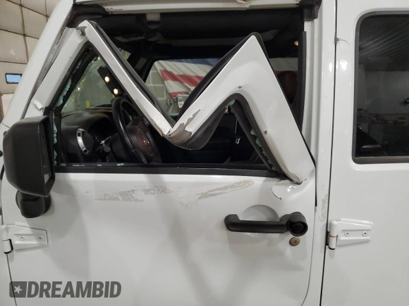 2015 Jeep Wrangler Unlimited Sahara with VIN 1C4HJWEG2FL531345, listed as a Copart auction lot 51071265 with 132,781 mi miles and Clean title. Bid and sale history available at DreamBid. Image 7.