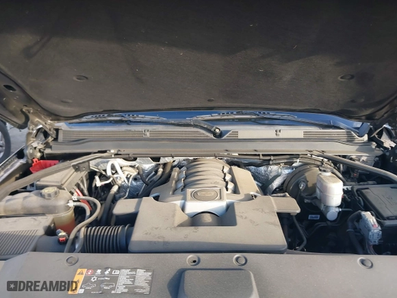 2018 Cadillac Escalade Platinum with VIN 1GYS4DKJ3JR200016, listed as a IAAI auction lot 41367220 with 105,043 mi miles. Bid and sale history available at carsss.com. Image 10.
