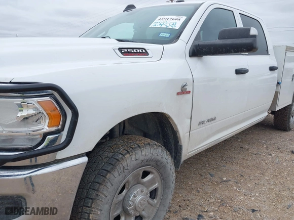 2022 Ram 2500 Tradesman with VIN 3C6UR5HL1NG213746, listed as a IAAI auction lot 41917608 with 133,775 mi miles. Bid and sale history available at carsss.com. Image 6.