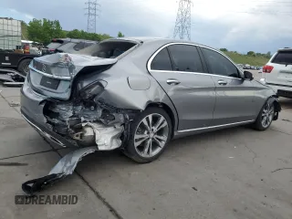 2015 Mercedes-Benz C 300 Luxury with VIN 55SWF4KB6FU013567, listed as a Copart auction lot 60647355 with 61,943 mi miles and Salvage title. Bid and sale history available at DreamBid. Image 3.