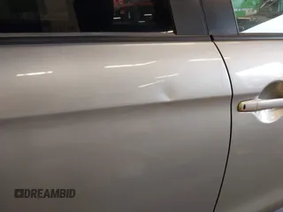 2021 Mitsubishi Outlander ES с VIN JA4ARUAU3MU024076, выставлен на аукционе IAAI как лот 41835769 с пробегом 44 109 миль миль и . История ставок и продаж доступна на DreamBid. Изображение 6.