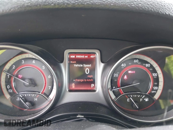 2018 Dodge Journey Crossroad z VIN 3C4PDDGG3JT504091, wystawiony jako IAAI lot #42099028 z przebiegiem 200 343 mil mil oraz . Historia ofert i sprzedaży dostępna na DreamBid. Obrazek 7.