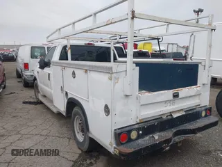 2002 Ford Super Duty F-250 XL with VIN 1FTNF20LX2EB69376, listed as a IAAI auction lot 38393894 with 1 mi miles. Bid and sale history available at carsss.com. Image 3.