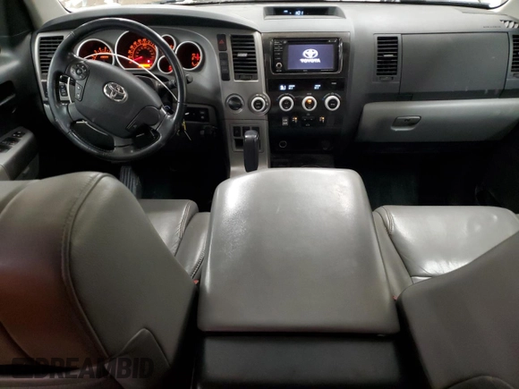 2013 Toyota Sequoia SR5 with VIN 5TDBW5G18DS083294, listed as a Copart auction lot 44613895 with 260,983 mi miles and Salvage Title. Bid and sale history available at carsss.com. Image 8.