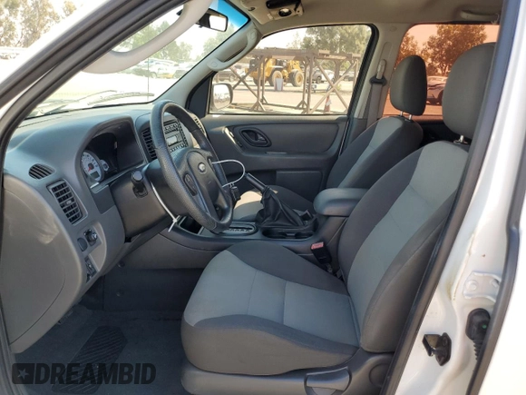 2006 Ford Escape XLS with VIN 1FMYU02Z56KC80946, listed as a Copart auction lot 75415284 with 125,537 mi miles and Salvage Title. Bid and sale history available at carsss.com. Image 7.