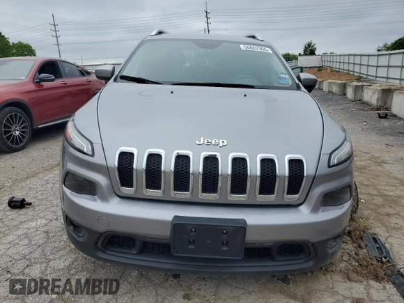 2015 Jeep Cherokee Latitude z VIN 1C4PJMCS5FW514819, wystawiony jako Copart lot #56662365 z przebiegiem 40 169 mil mil oraz Szkoda całkowita • Salvage title. Historia ofert i sprzedaży dostępna na DreamBid. Obrazek 5.
