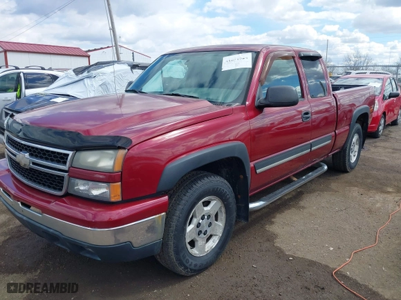 2006 Chevrolet Silverado 1500 LT2 with VIN 1GCEK19B86Z174901, listed as a IAAI auction lot 41871524 with 194,885 mi miles. Bid and sale history available at carsss.com. Image 17.
