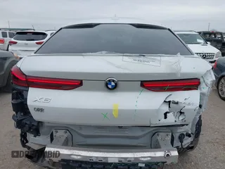 2020 BMW X6 xDrive40i z VIN 5UXCY6C09L9C52142, wystawiony jako IAAI lot #41593337 z przebiegiem 61 892 mil mil oraz . Historia ofert i sprzedaży dostępna na DreamBid. Obrazek 16.