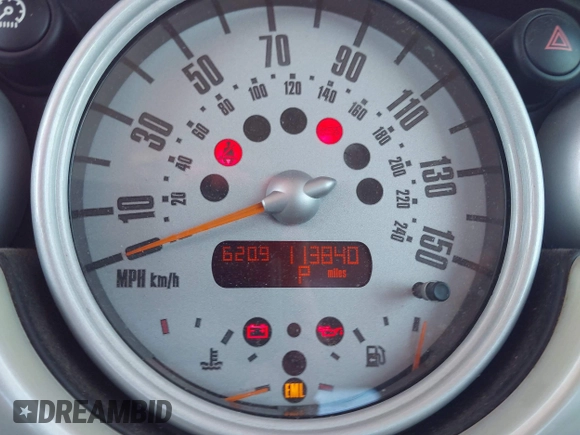2004 MINI Hardtop z VIN WMWRC33444TJ62861, wystawiony jako IAAI lot #42795569 z przebiegiem 113 840 mil mil oraz . Historia ofert i sprzedaży dostępna na DreamBid. Obrazek 7.